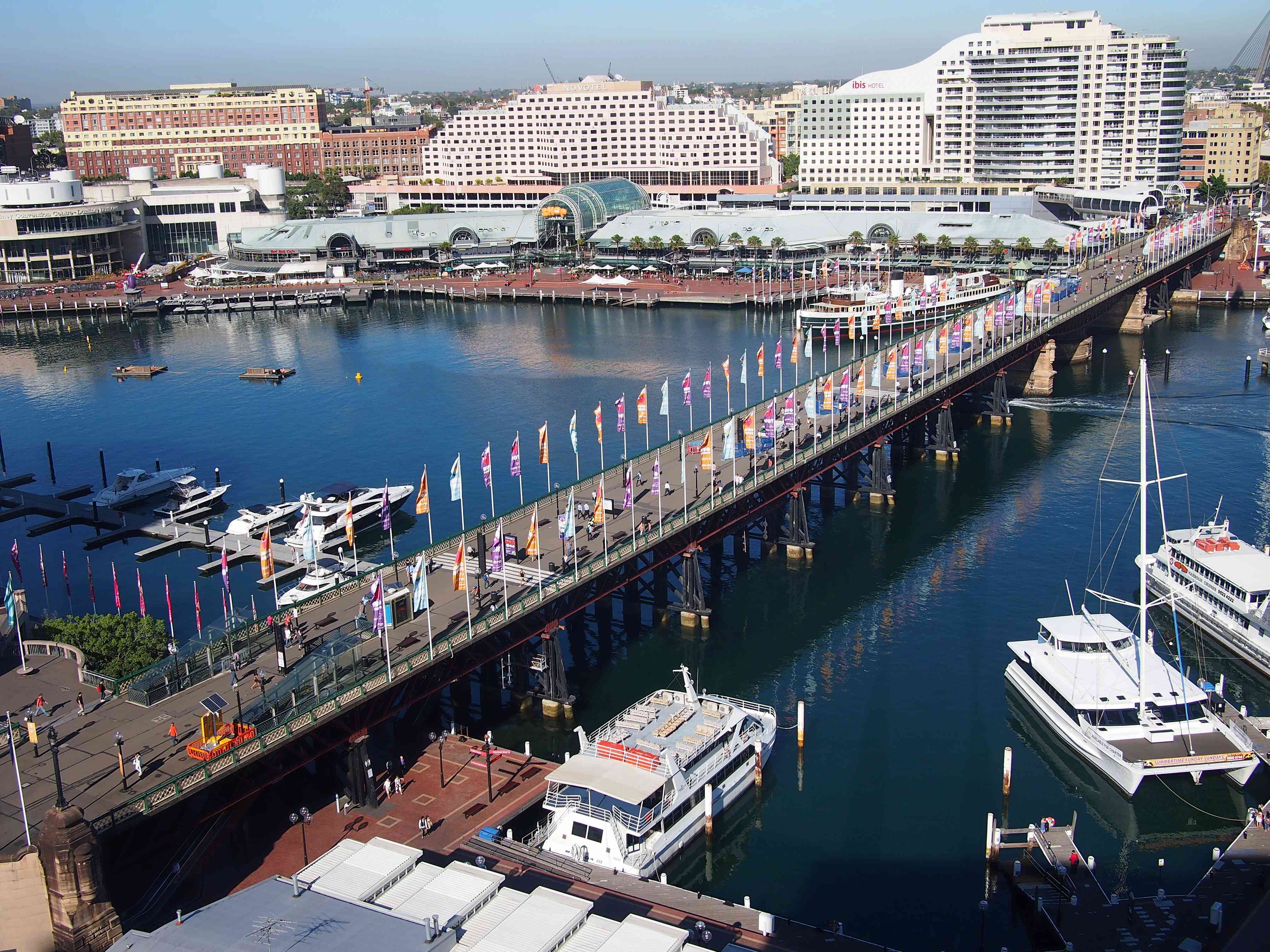 피어몬트 브릿지 (Pyrmont Bridge)